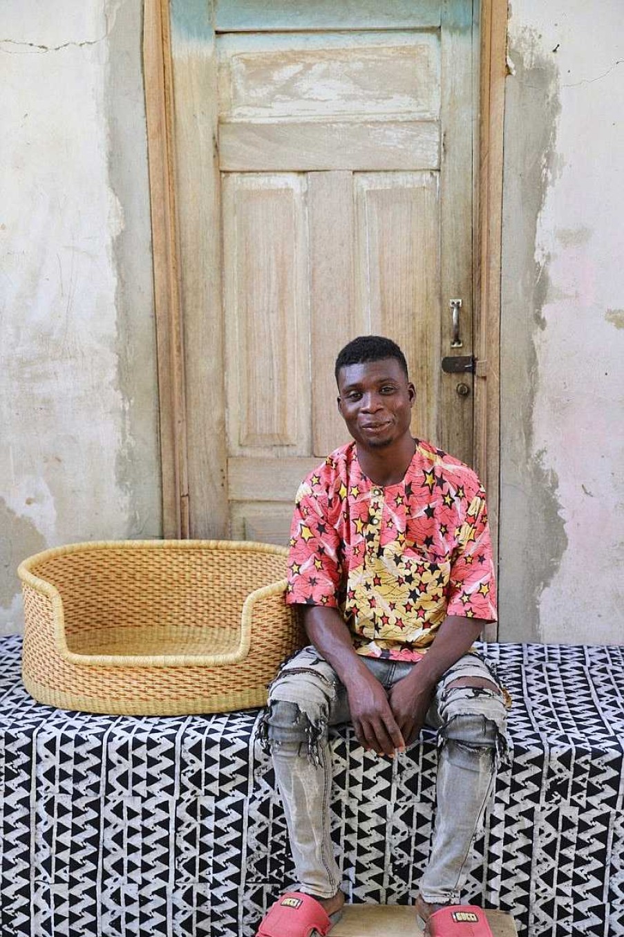 Popular Basket Baba Tree | Dog Bed (Medium) By Emmanuel Aberinga Bukari