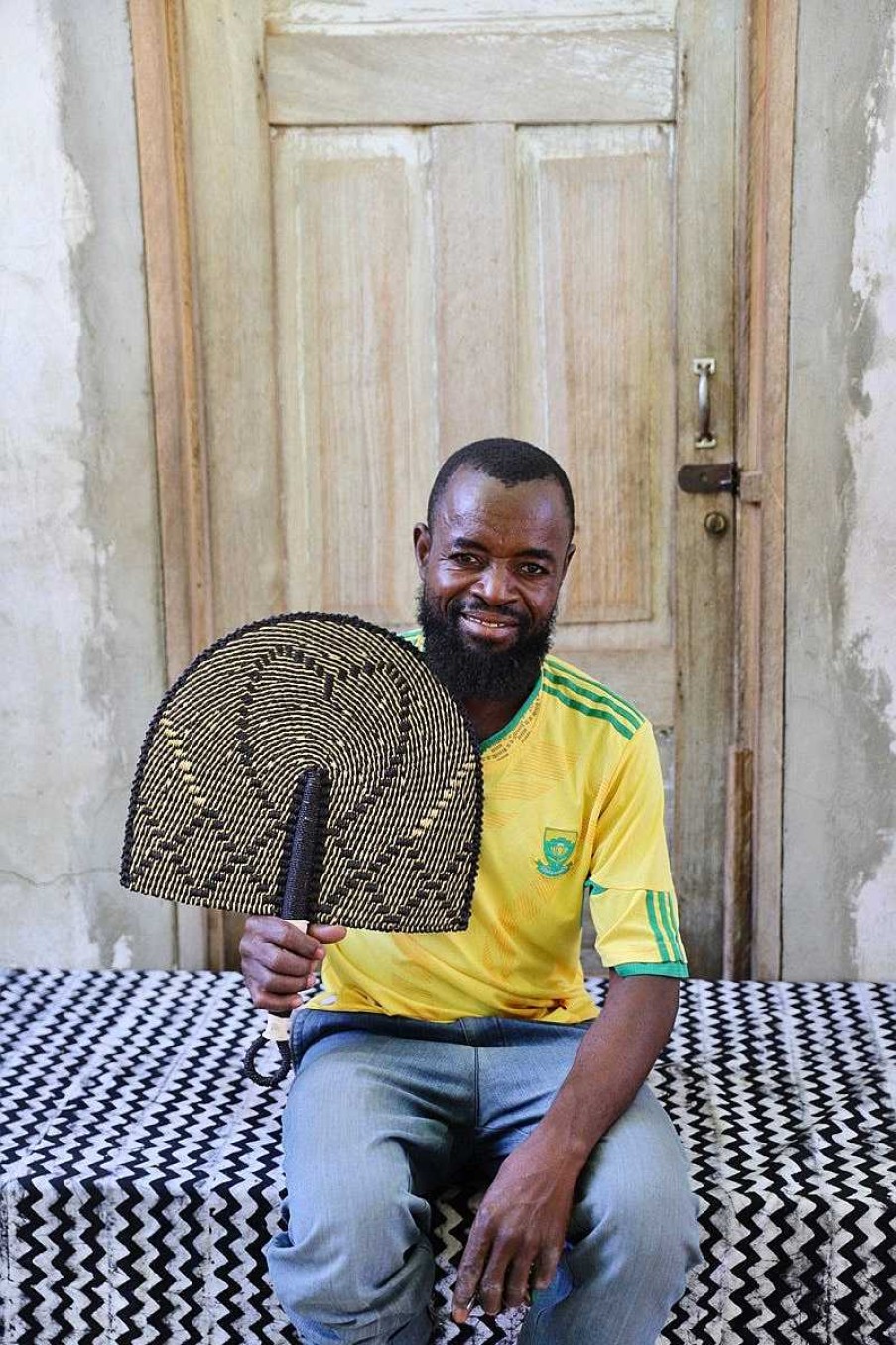 Wall Decor Baba Tree | Handwoven Fan - By Kwesi Apana