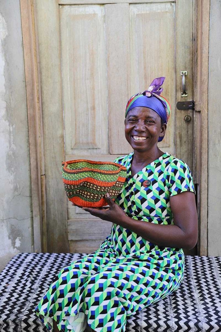 Kitchen + Dining Baba Tree | Tiny Pakurigo Wave Basket By Atugtarekeh Nyaaba