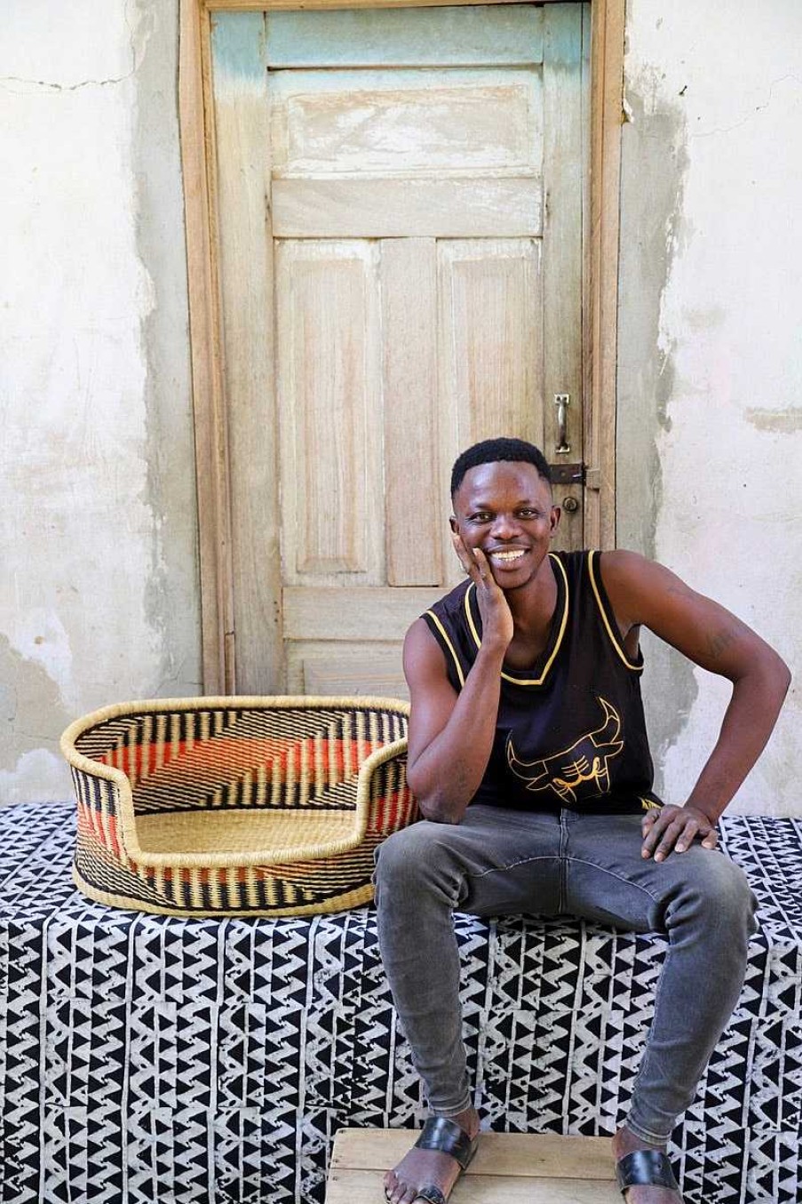 Popular Basket Baba Tree | Dog Bed(Medium) By Yakubu Nsohbillah